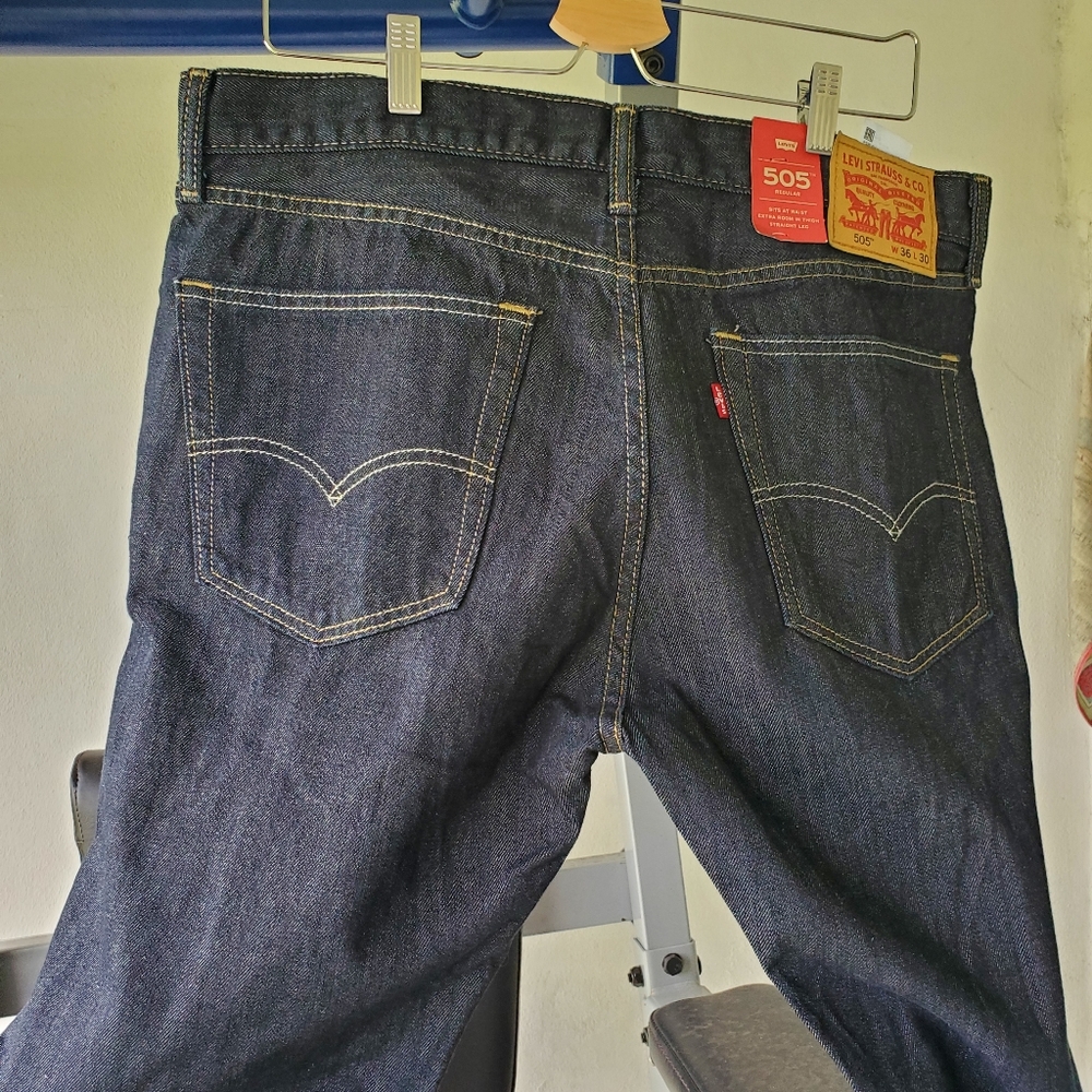 Levi's 505 Straight Leg Jeans - Picture 5 of 5